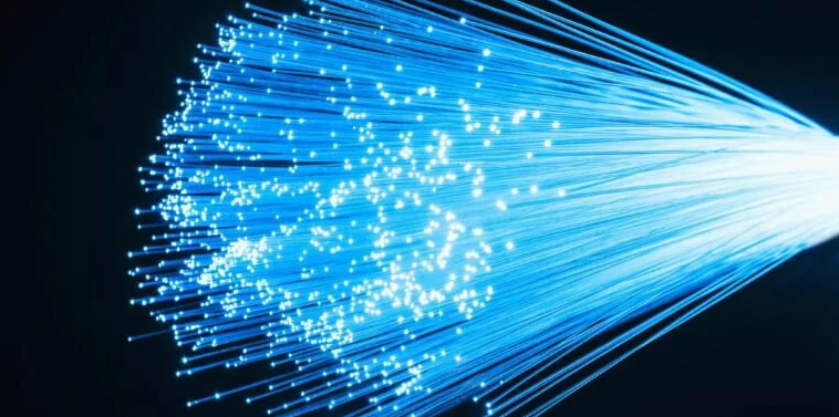 Adoção global de banda larga de fibra aumenta, China terá 523 milhões de assinantes até 2030（1）