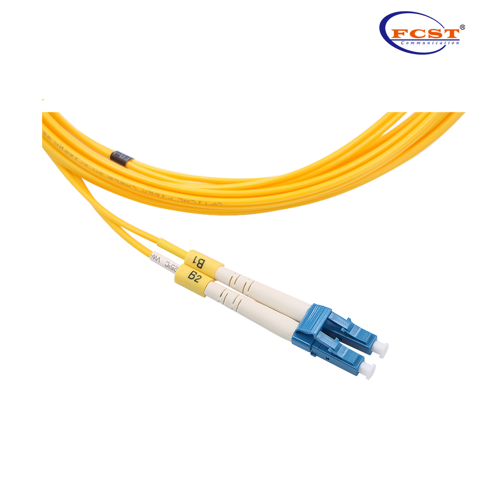 SC/APC-LC/UPC DUPLEX SingleMode 3,0mm 1m PVC G652D Fiber Optic Patch Cord