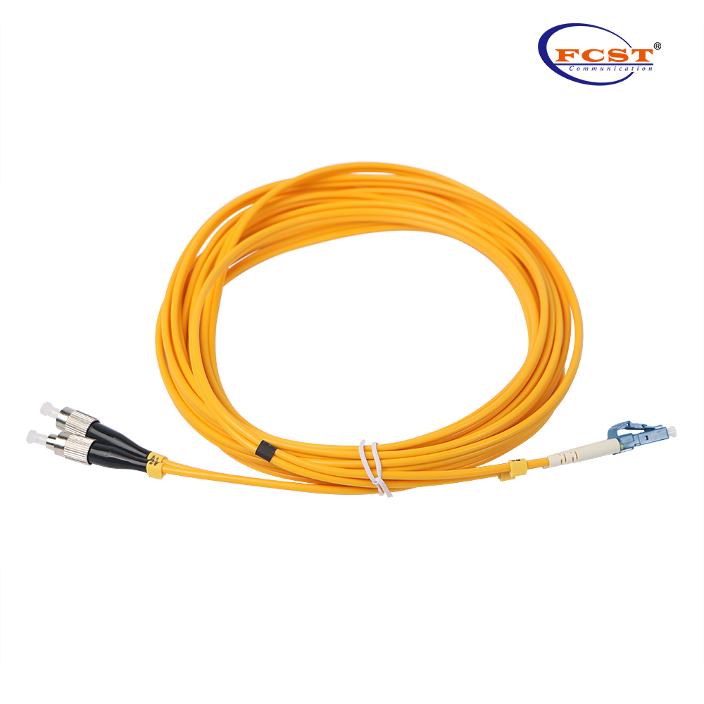 LC UPC para FC UPC DUPLEX OS2 Modo único PVC (OFNR) 3,0 mm Cabo de adesivo de fibra óptica