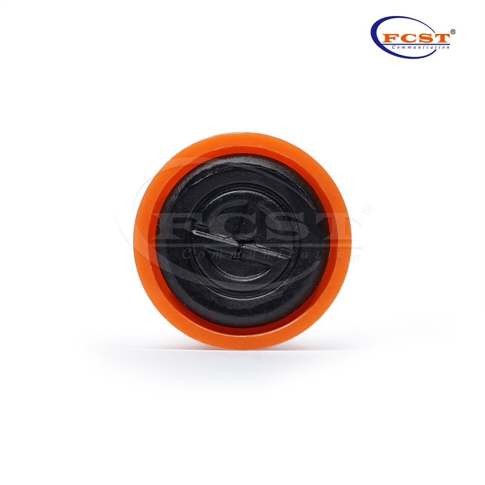 FCST-PUEM3 101,4kHz 0,7-1m próximo ao marcador de superfície