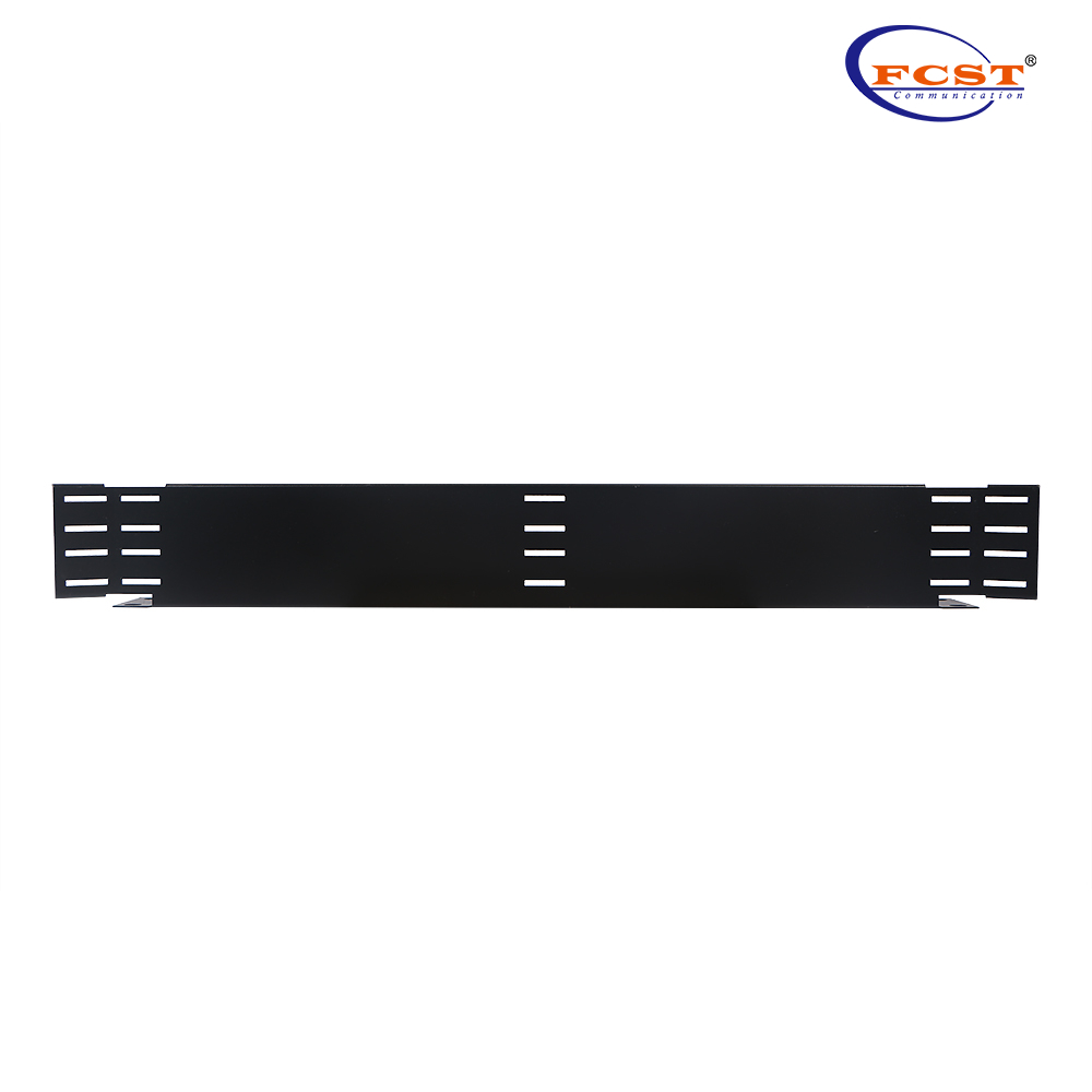 O organizador FCST-Horizontal 19 "e será instalado em 23 " "por adaptadores de dispositivo. eles. Ele tem uma fixação de velcro nas extremidades para os cabos. A barbatana frontal tem fins de identificação que o organizador possui orifícios frontais para a passagem de saltadores para a parte traseira do distribuidor. Inclui todos os fixadores necessários. "