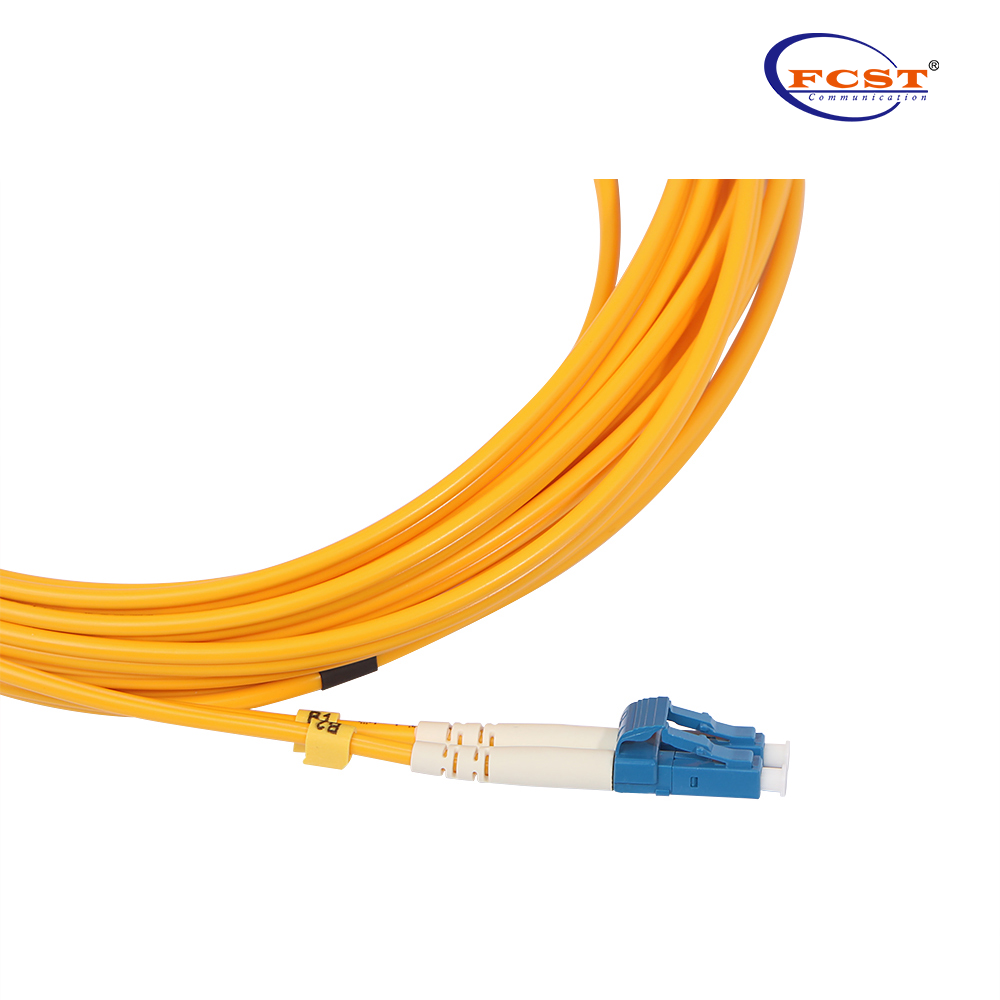 LC UPC para FC UPC DUPLEX OS2 Modo único PVC (OFNR) 3,0 mm Cabo de adesivo de fibra óptica