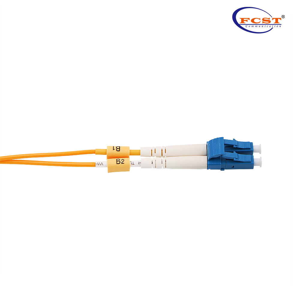 SC/APC-LC/UPC DUPLEX SingleMode 3,0mm 1m PVC G652D Fiber Optic Patch Cord