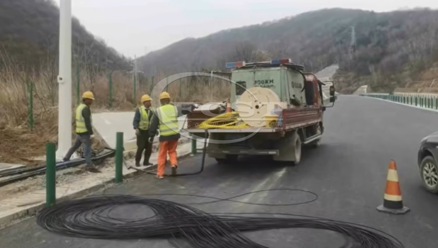 Implanta&ccedil;&atilde;o FTTH.jpg